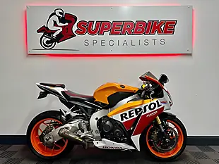 Used 2016 Honda CBR1000RR Fireblade Orange - Interior and Exterior details 2