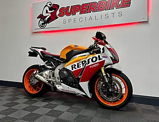 Used 2016 Honda CBR1000RR Fireblade Orange - Interior and Exterior details 5