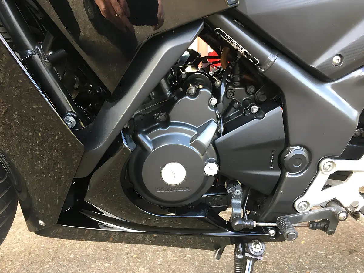 Used 2016 Honda CBR300 Ra-F - Interior and Exterior details 9