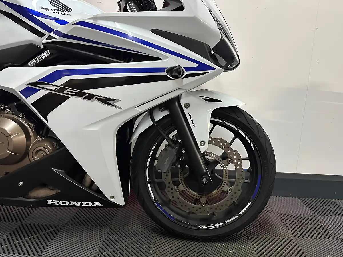 Used 2016 Honda CBR500R Super Sports White - Interior and Exterior details 10