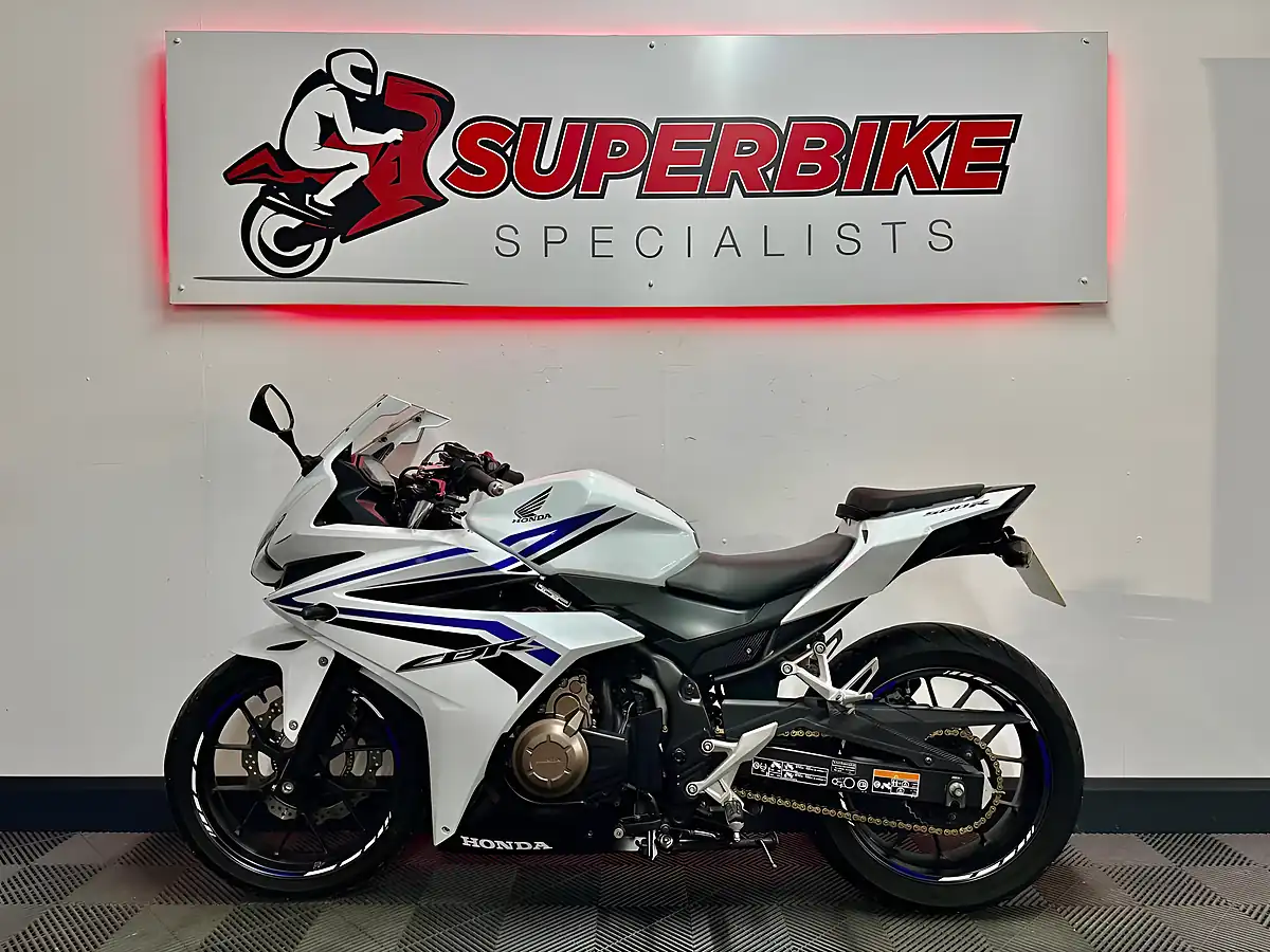 Used 2016 Honda CBR500R Super Sports White - Interior and Exterior details 12
