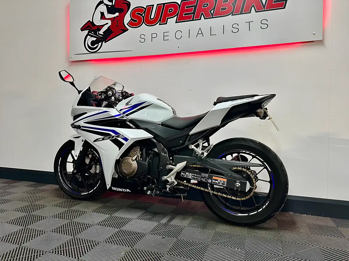 Used 2016 Honda CBR500R Super Sports White - Interior and Exterior details 15