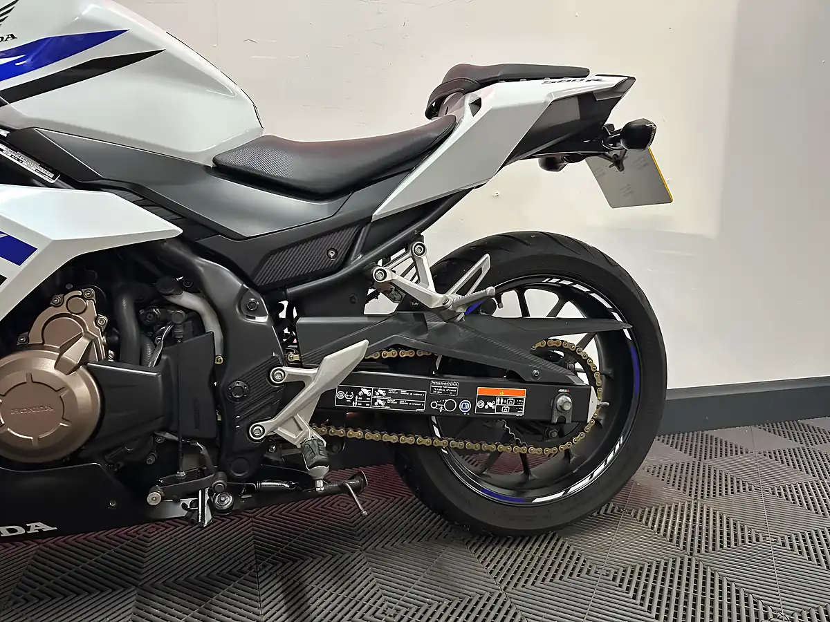 Used 2016 Honda CBR500R Super Sports White - Interior and Exterior details 18