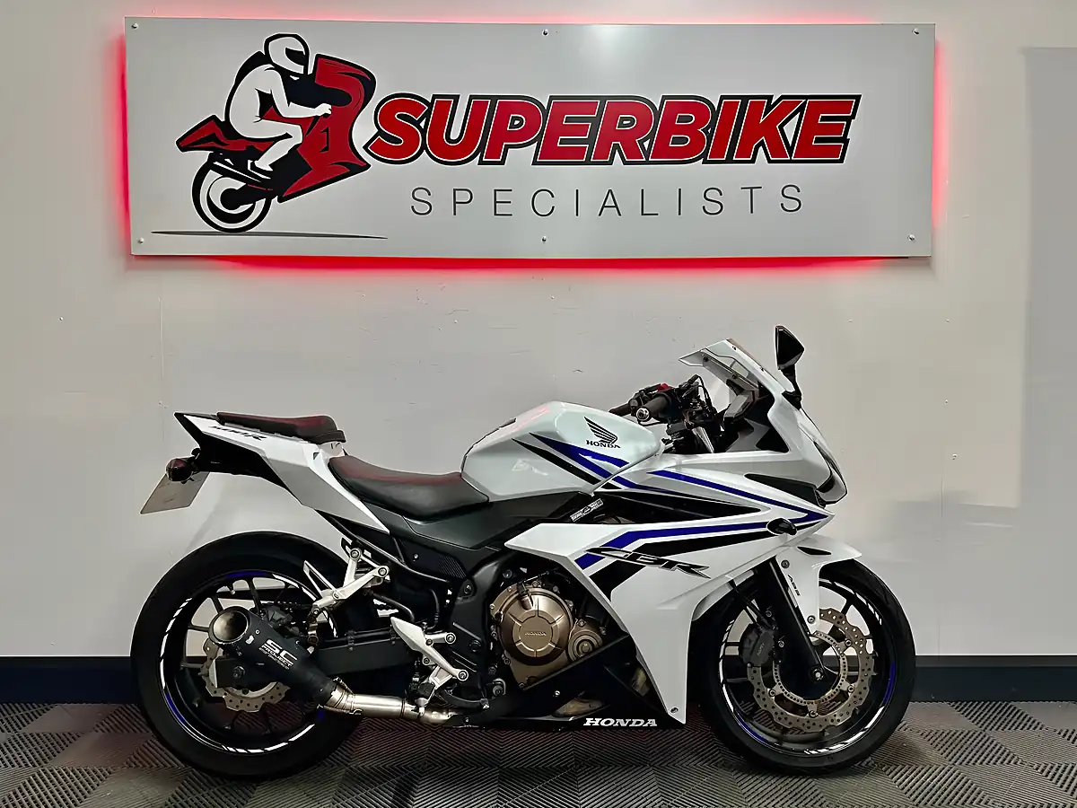 Used 2016 Honda CBR500R Super Sports White - Interior and Exterior details 2