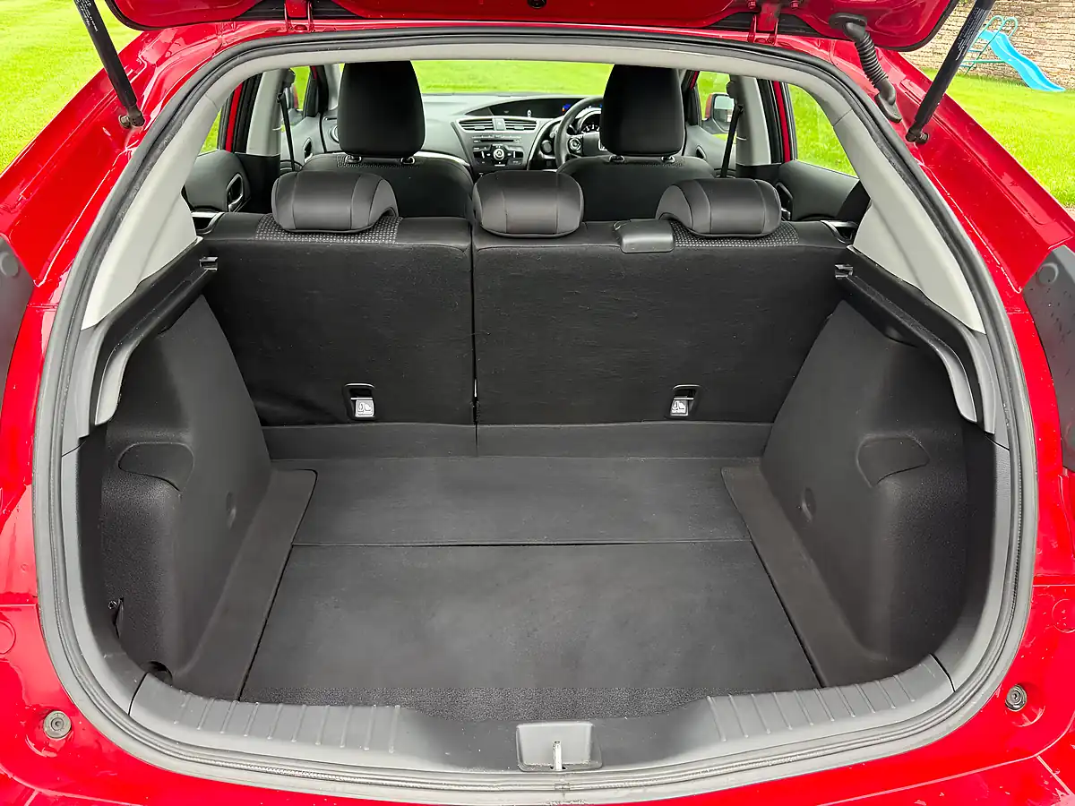 Used 2016 Honda Civic S Red - Interior and Exterior details 13
