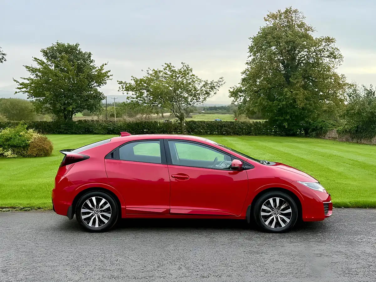 Used 2016 Honda Civic S Red - Interior and Exterior details 4