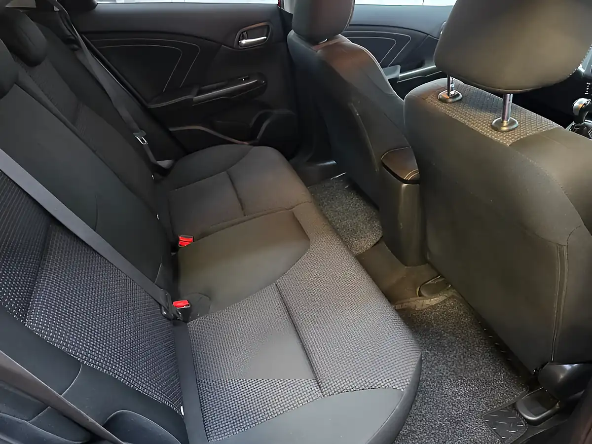 Used 2016 Honda Civic S Tourer Red - Interior and Exterior details 15