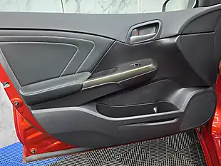 Used 2016 Honda Civic S Tourer Red - Interior and Exterior details 17
