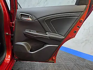 Used 2016 Honda Civic S Tourer Red - Interior and Exterior details 18