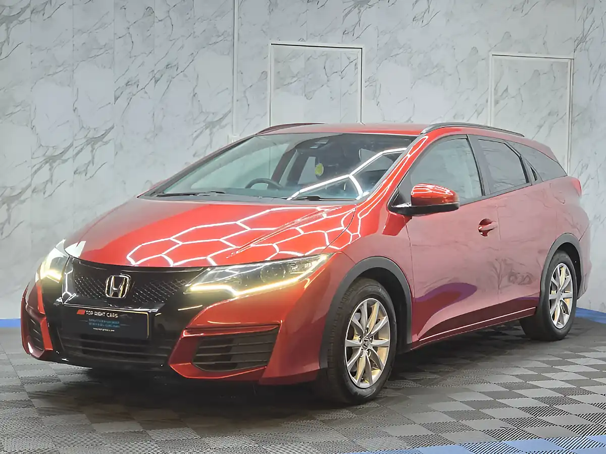 Used 2016 Honda Civic S Tourer Red - Interior and Exterior details 4