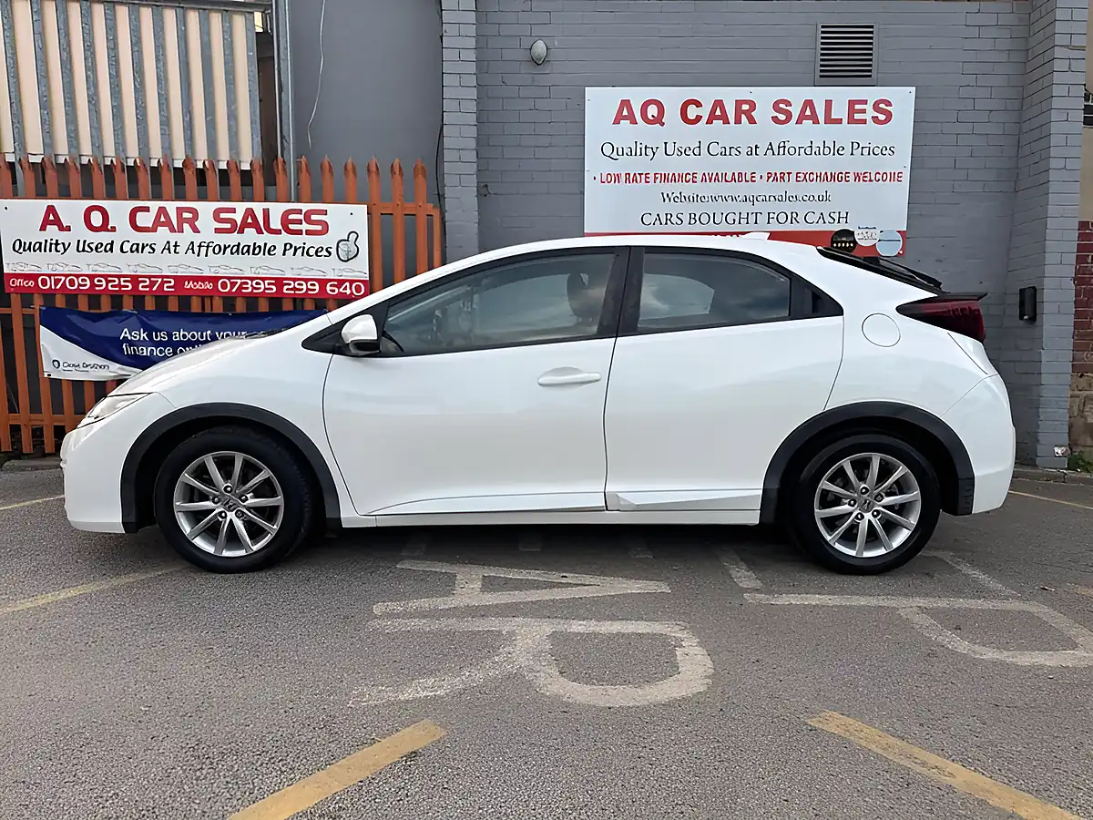 Used 2016 Honda Civic S White - Interior and Exterior details 4