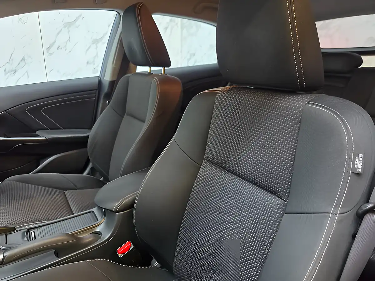 Used 2016 Honda Civic Se Plus (navi) Blue - Interior and Exterior details 12