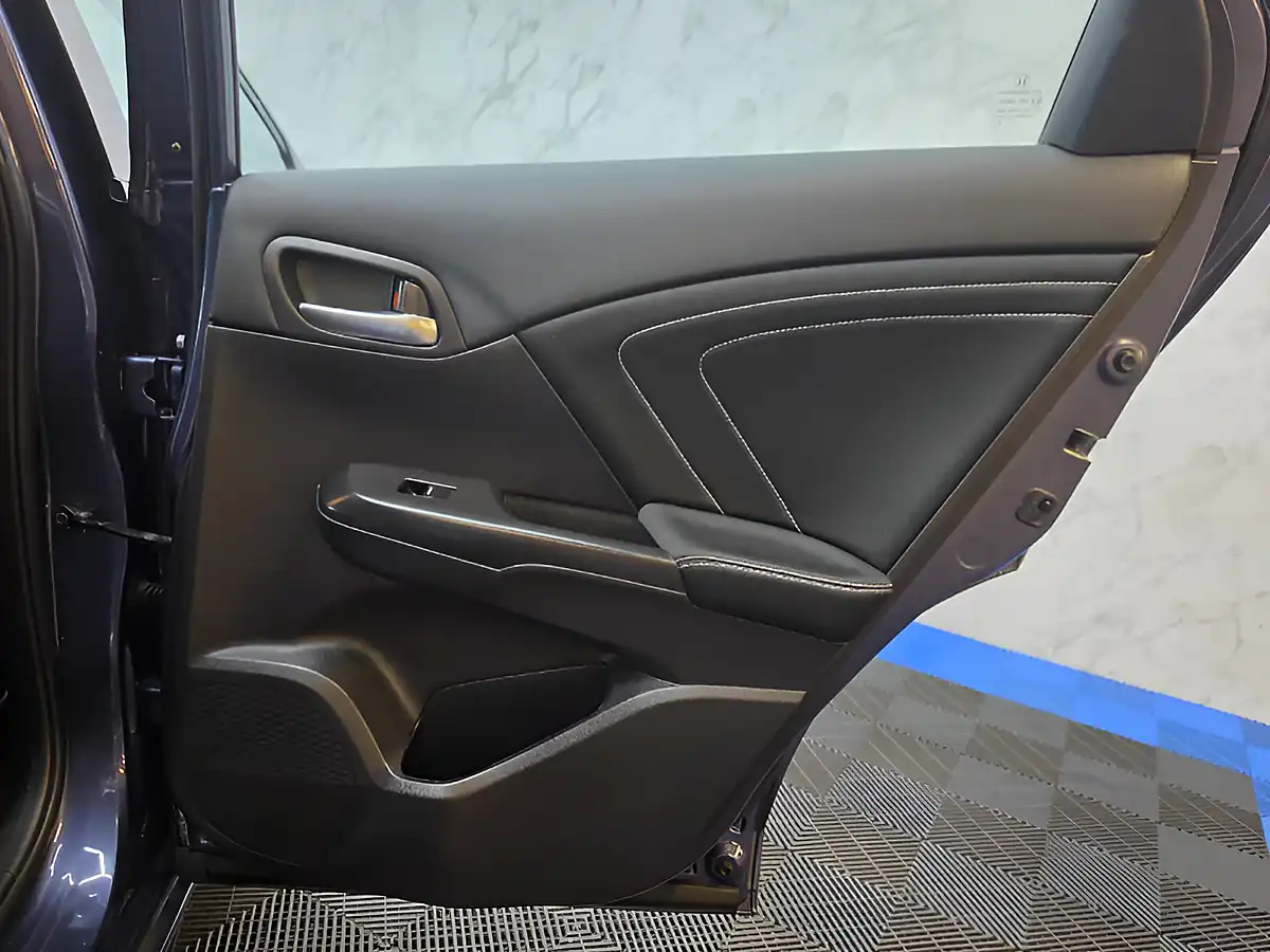 Used 2016 Honda Civic Se Plus (navi) Blue - Interior and Exterior details 18