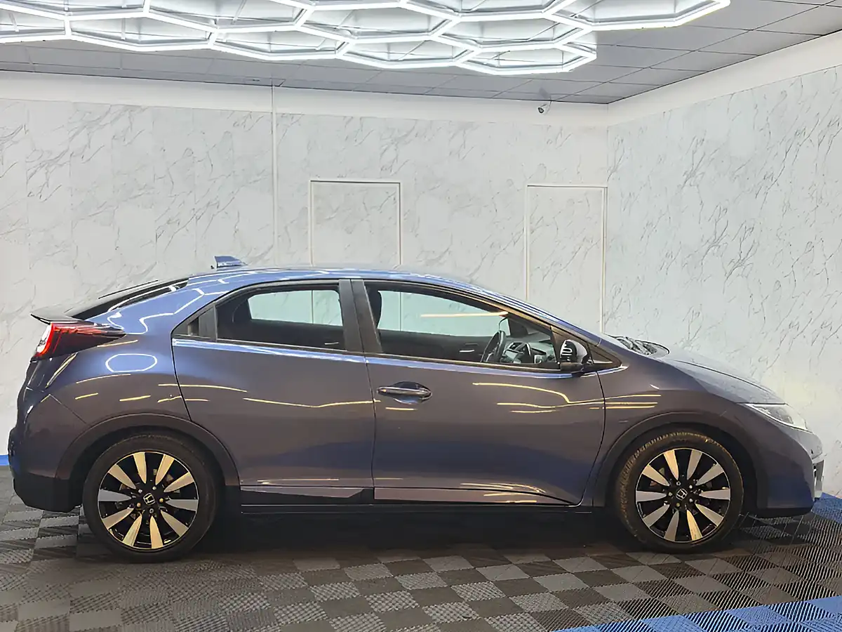 Used 2016 Honda Civic Se Plus (navi) Blue - Interior and Exterior details 8