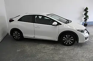 Used 2016 Honda Civic Se Plus (navi) White - Interior and Exterior details 3