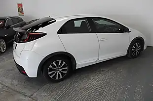 Used 2016 Honda Civic Se Plus (navi) White - Interior and Exterior details 8