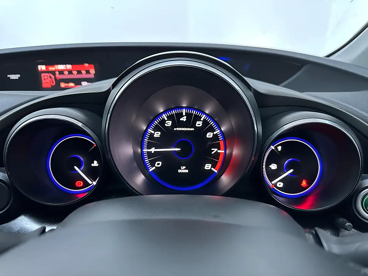 Used 2016 Honda Civic Se Plus (navi) White Orchid - Interior and Exterior details 17
