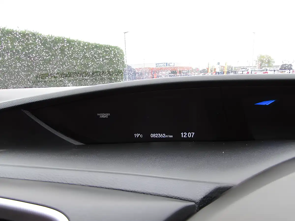 Used 2016 Honda Civic Se Plus Tourer Red - Interior and Exterior details 15