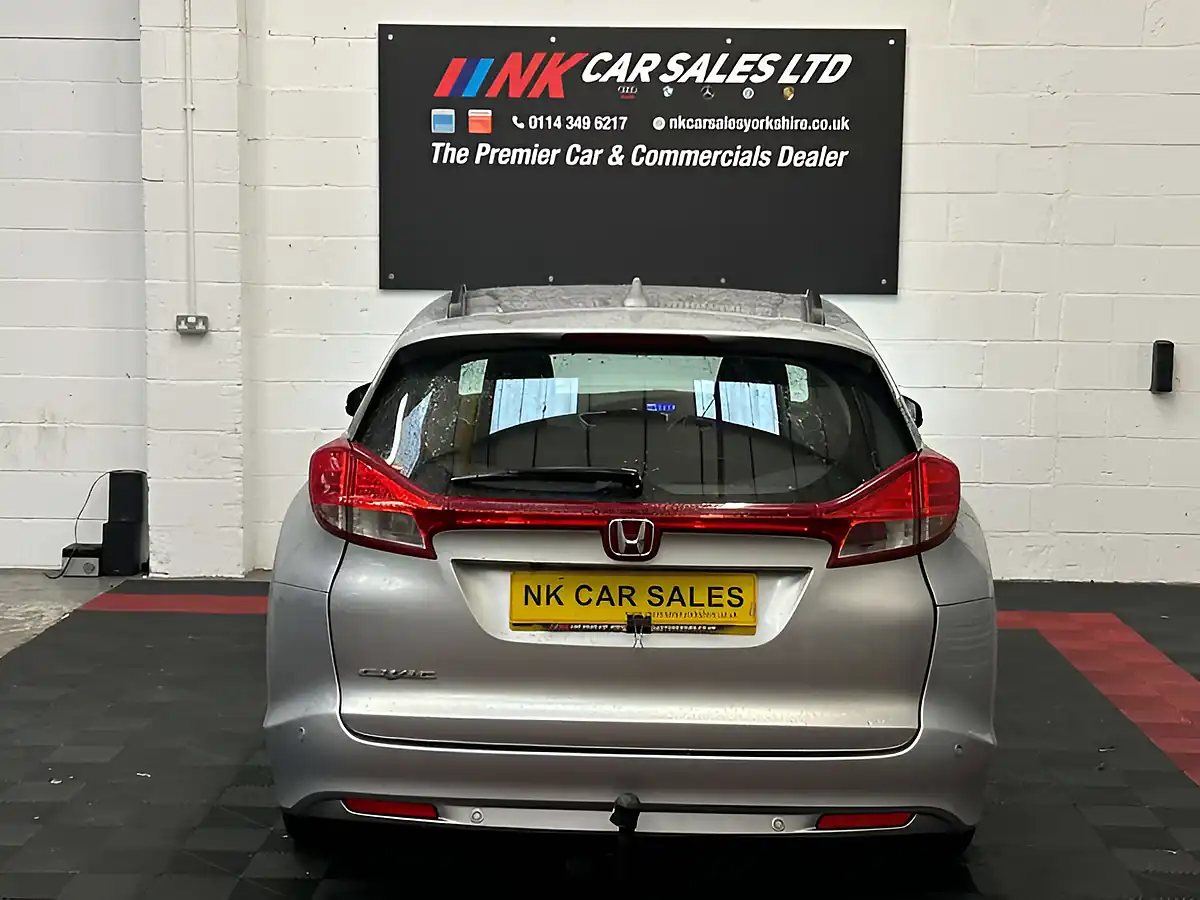 Used 2016 Honda Civic Se Plus Tourer Silver - Interior and Exterior details 13