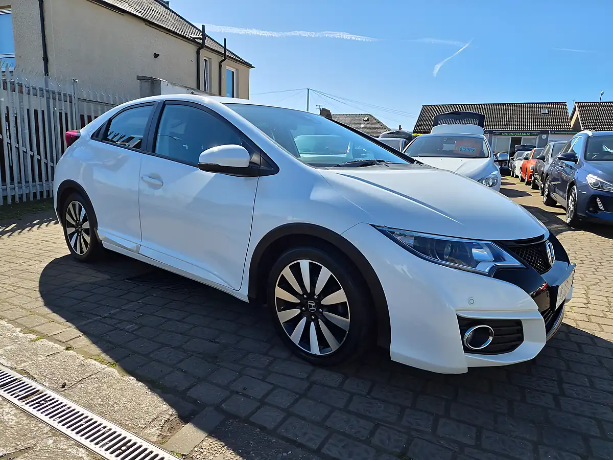 Used 2016 Honda Civic Se Plus White - Front View