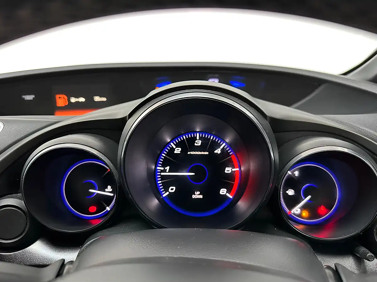 Used 2016 Honda Civic Sport Blue - Interior and Exterior details 18