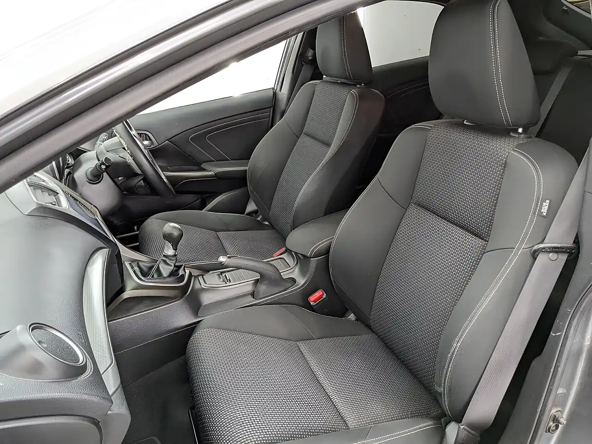 Used 2016 Honda Civic Sport Lunar Silver - Interior and Exterior details 14