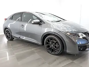 Used 2016 Honda Civic Sport Lunar Silver - Interior and Exterior details 4