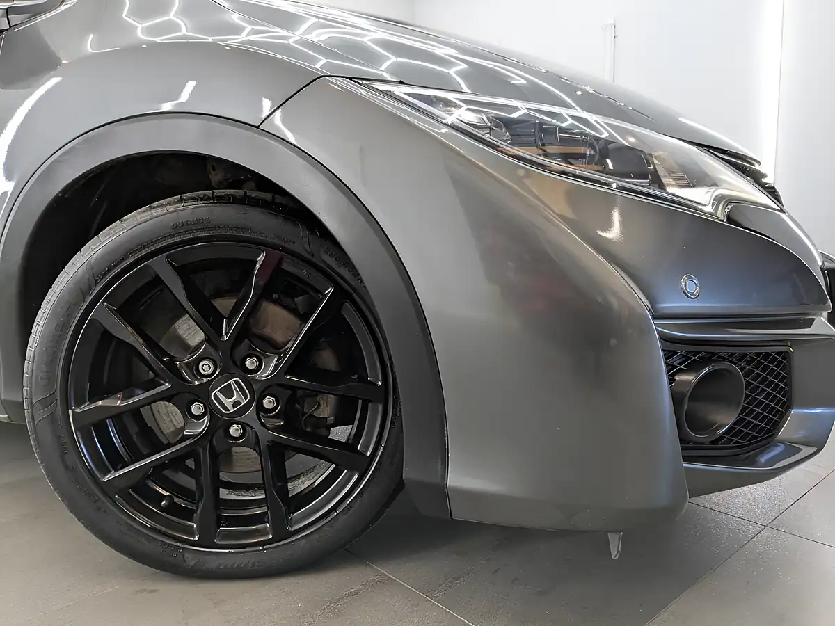 Used 2016 Honda Civic Sport Lunar Silver - Interior and Exterior details 8