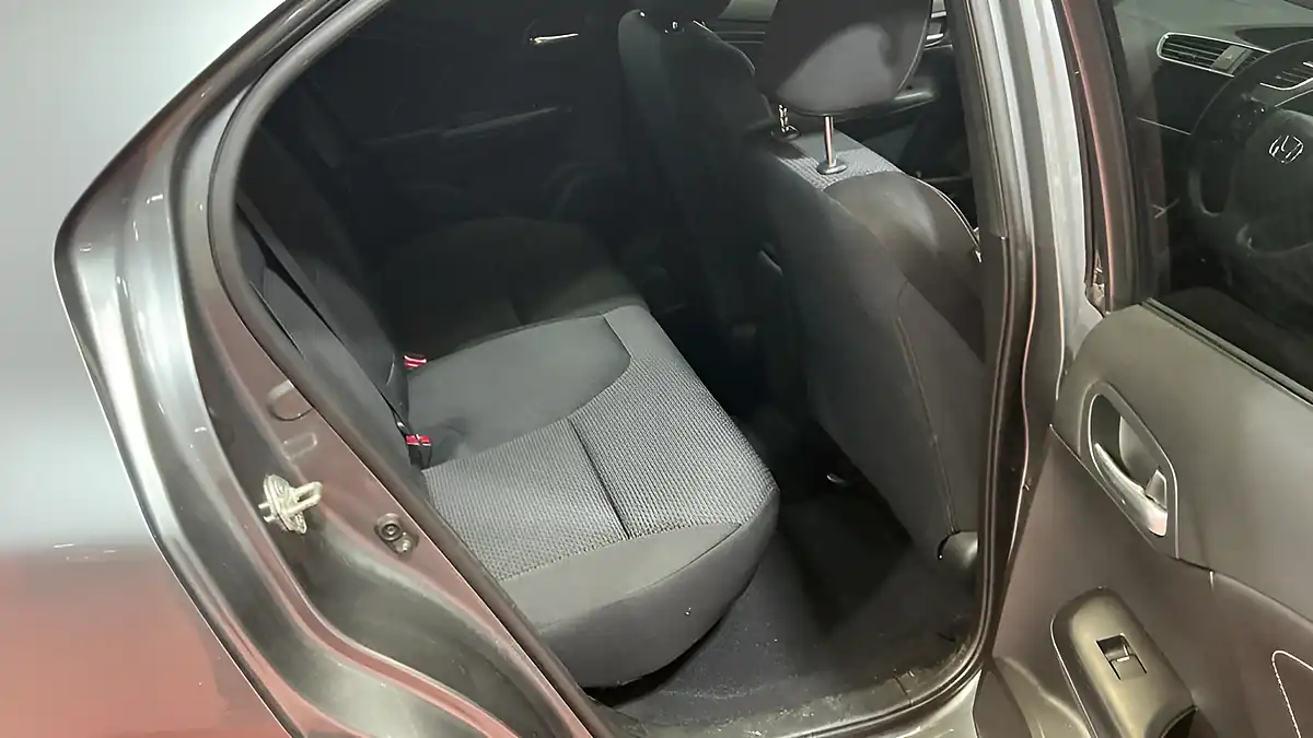 Used 2016 Honda Civic Sport Silver - Interior and Exterior details 10
