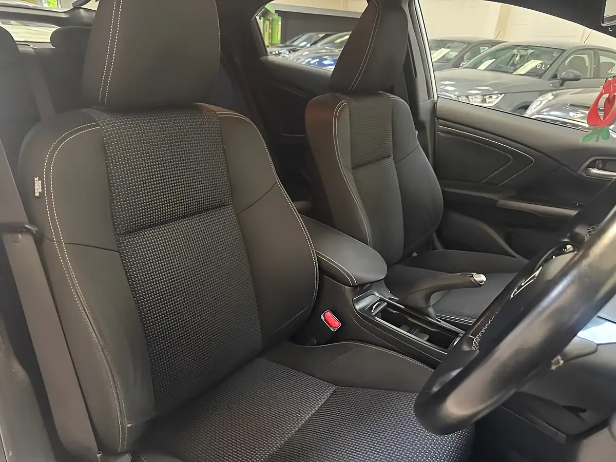 Used 2016 Honda Civic Sport White - Interior and Exterior details 10