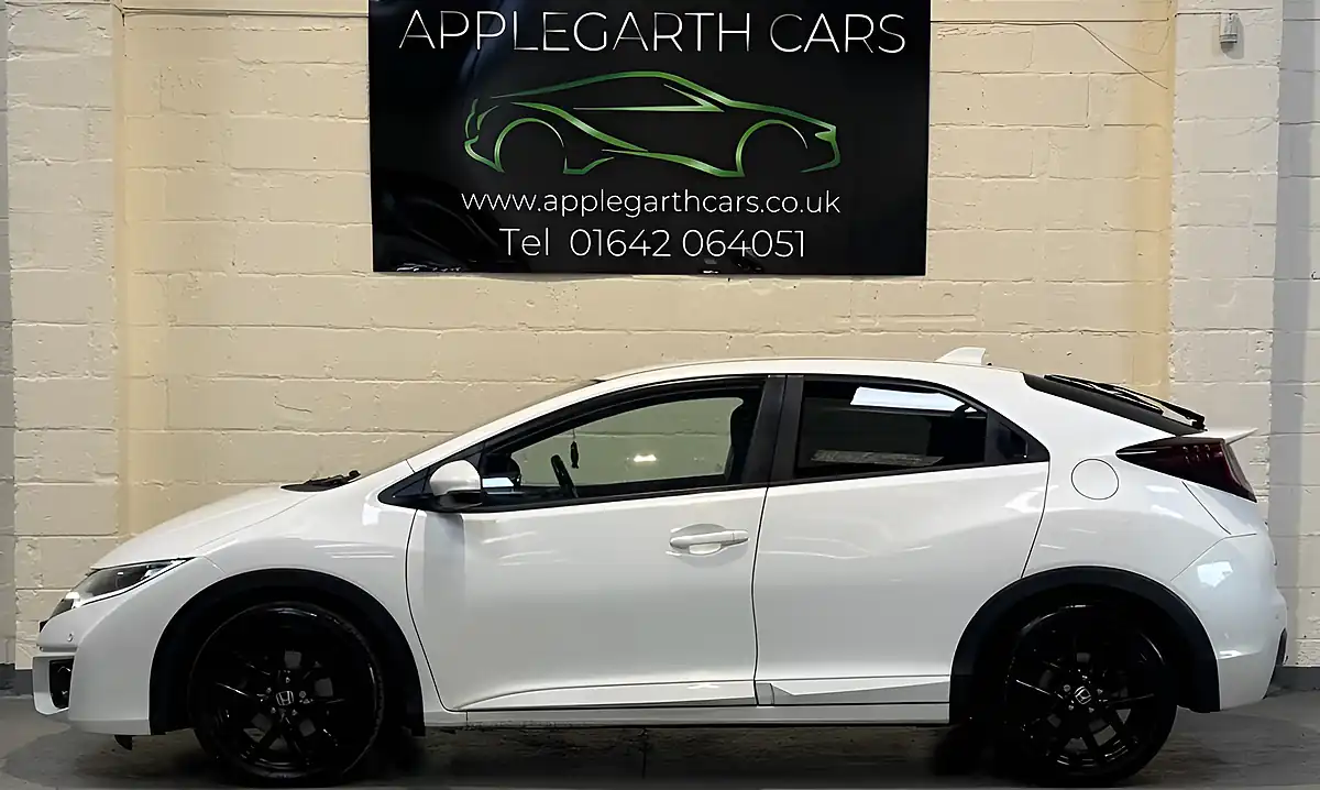 Used 2016 Honda Civic Sport White - Interior and Exterior details 6