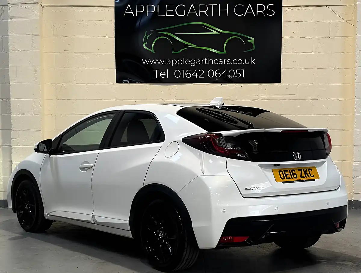 Used 2016 Honda Civic Sport White - Interior and Exterior details 7