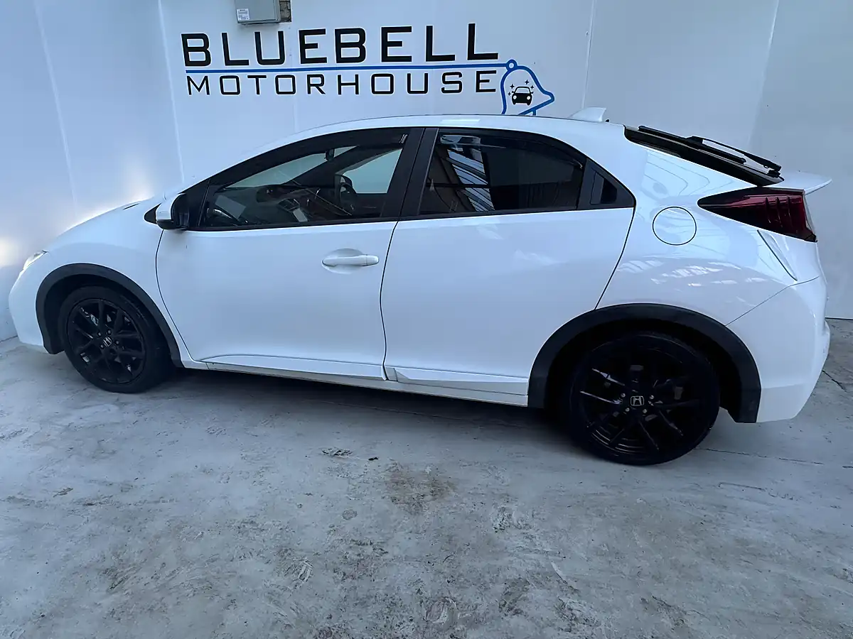 Used 2016 Honda Civic Sport White Orchid - Interior and Exterior details 7