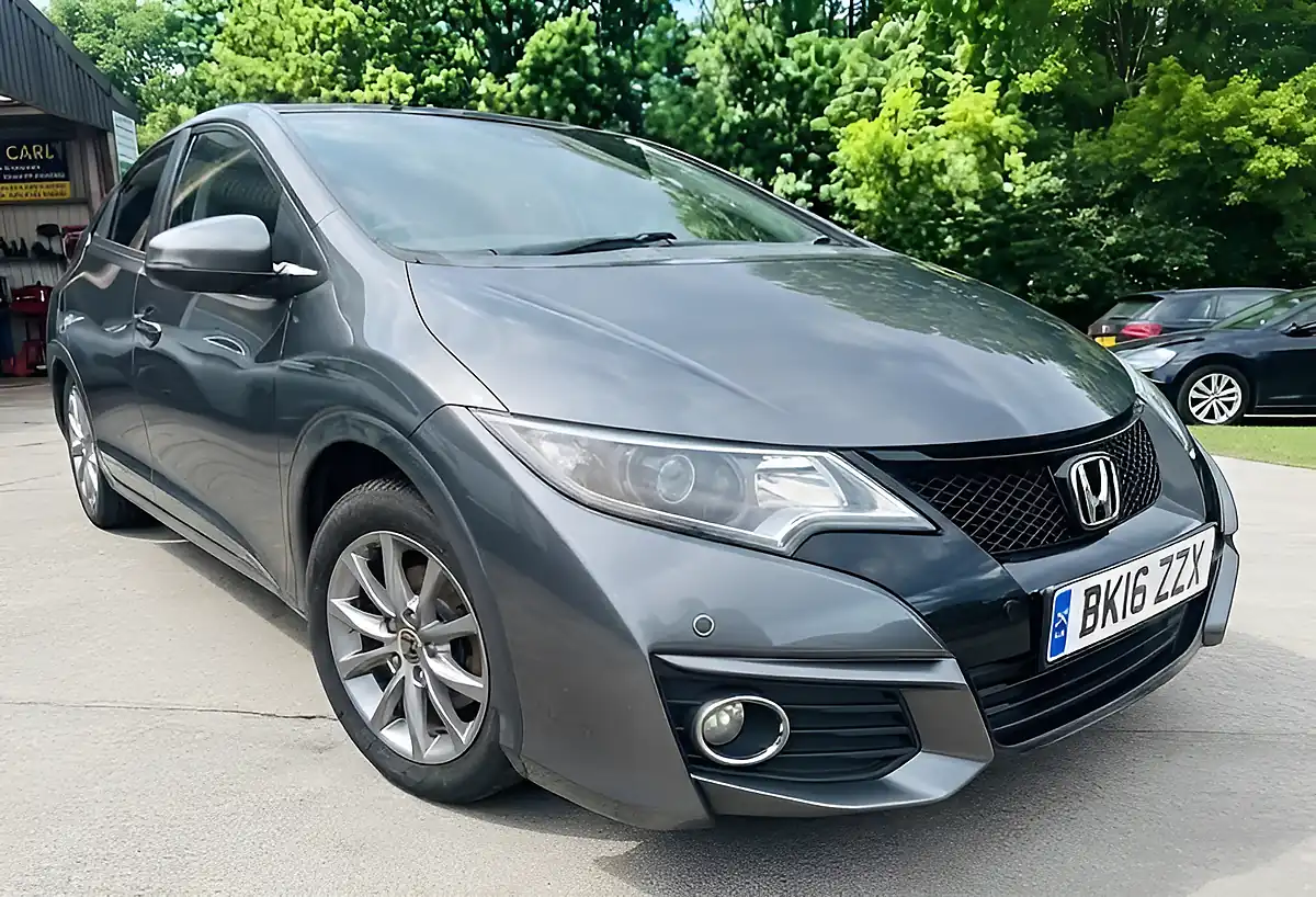 Used 2016 Honda Civic Sr Grey - Interior and Exterior details 3
