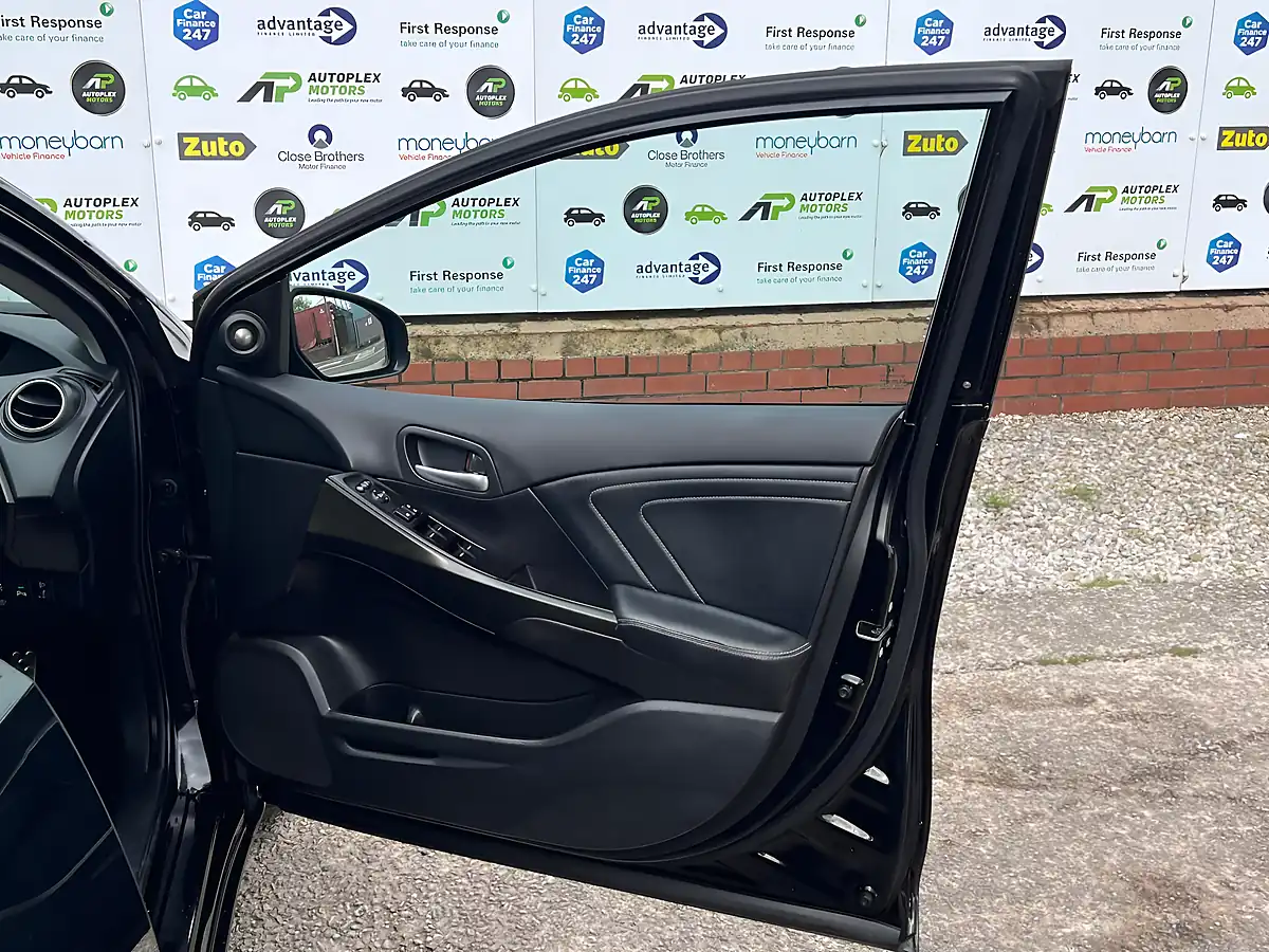 Used 2016 Honda Civic Sr Tourer Black - Interior and Exterior details 19