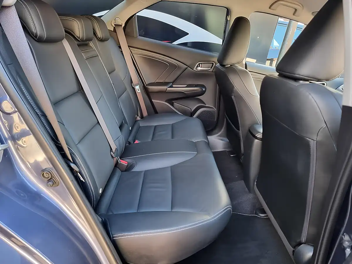 Used 2016 Honda Civic Sr Tourer Blue - Interior and Exterior details 15