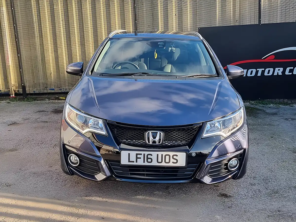 Used 2016 Honda Civic Sr Tourer Blue - Interior and Exterior details 2