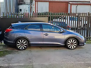 Used 2016 Honda Civic Sr Tourer Blue - Interior and Exterior details 5