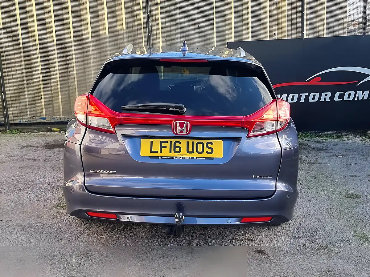 Used 2016 Honda Civic Sr Tourer Blue - Interior and Exterior details 7