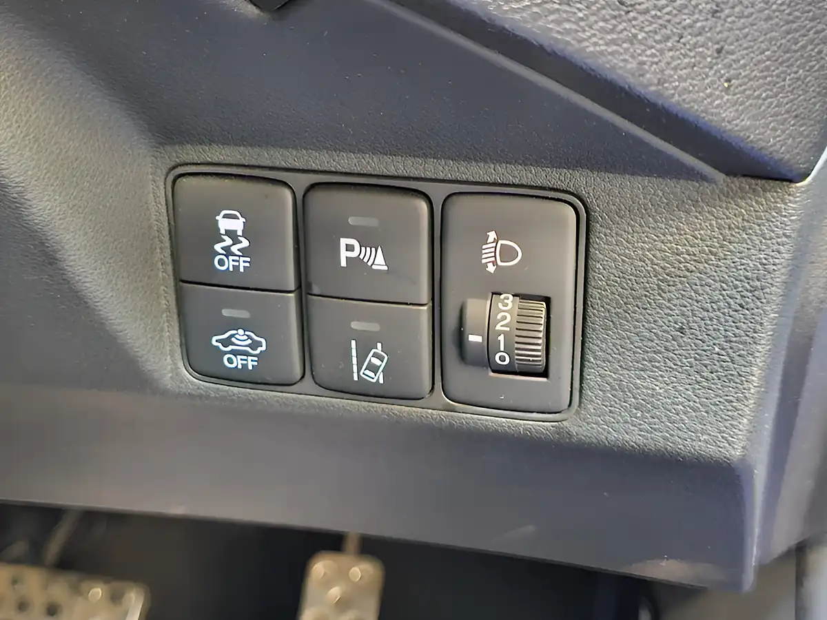Used 2016 Honda Civic Sr Tourer Blue - Interior and Exterior details 16