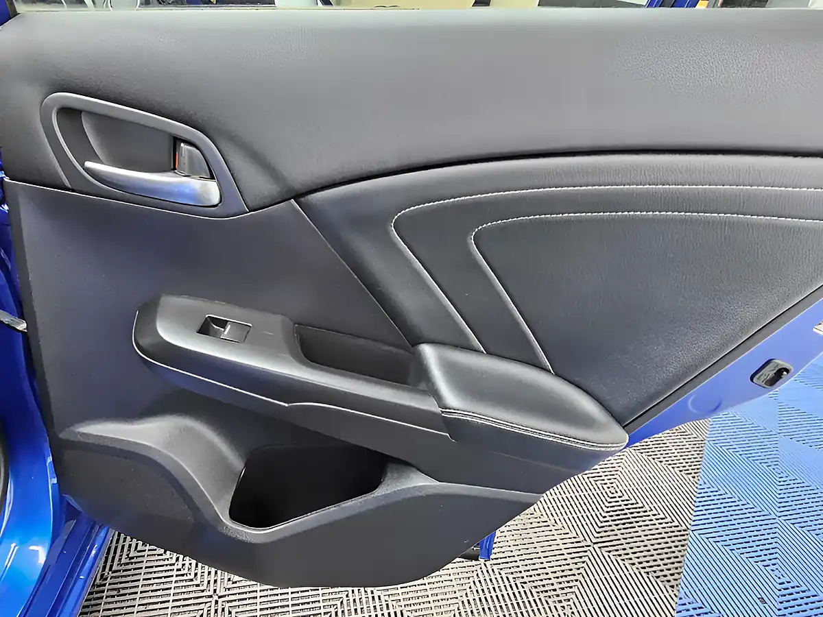 Used 2016 Honda Civic Sr Tourer Blue - Interior and Exterior details 17