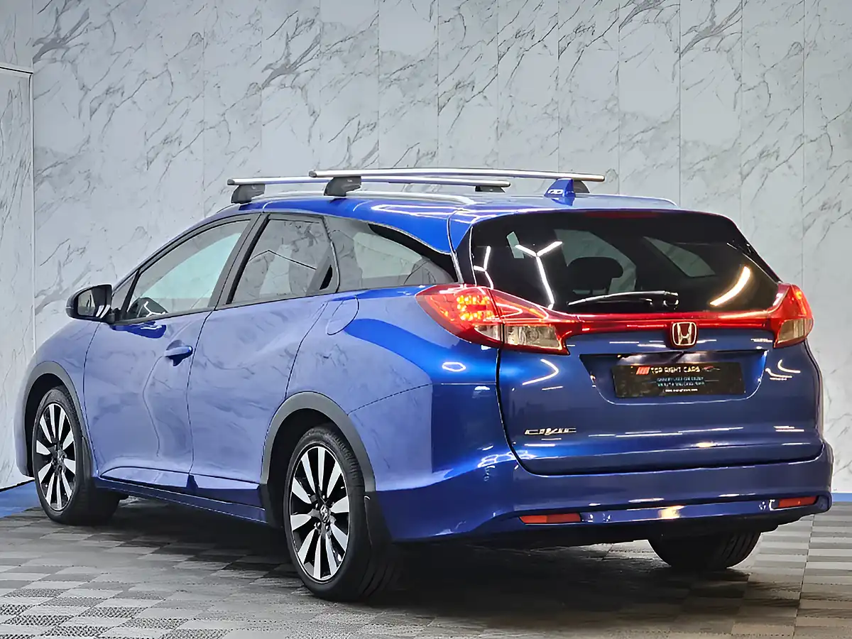 Used 2016 Honda Civic Sr Tourer Blue - Interior and Exterior details 7
