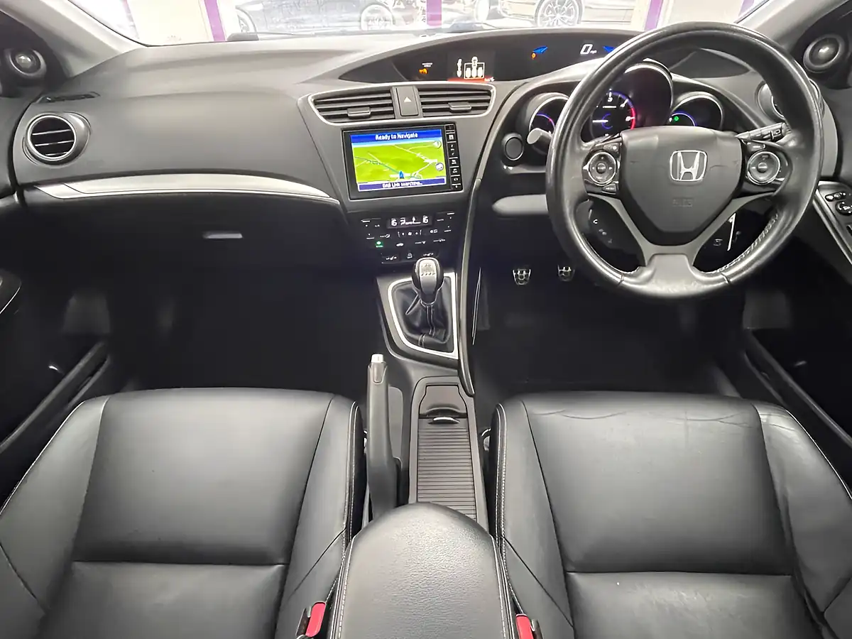 Used 2016 Honda Civic Sr White Orchid - Interior and Exterior details 2