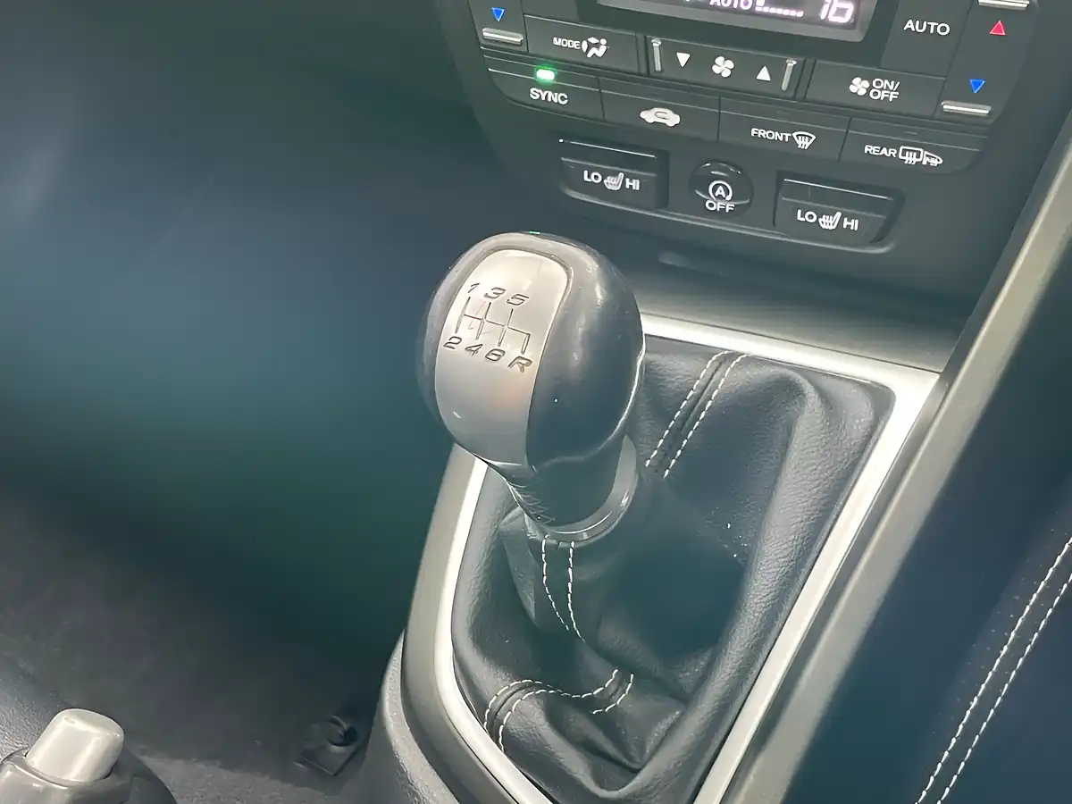 Used 2016 Honda Civic Sr White Orchid - Interior and Exterior details 20