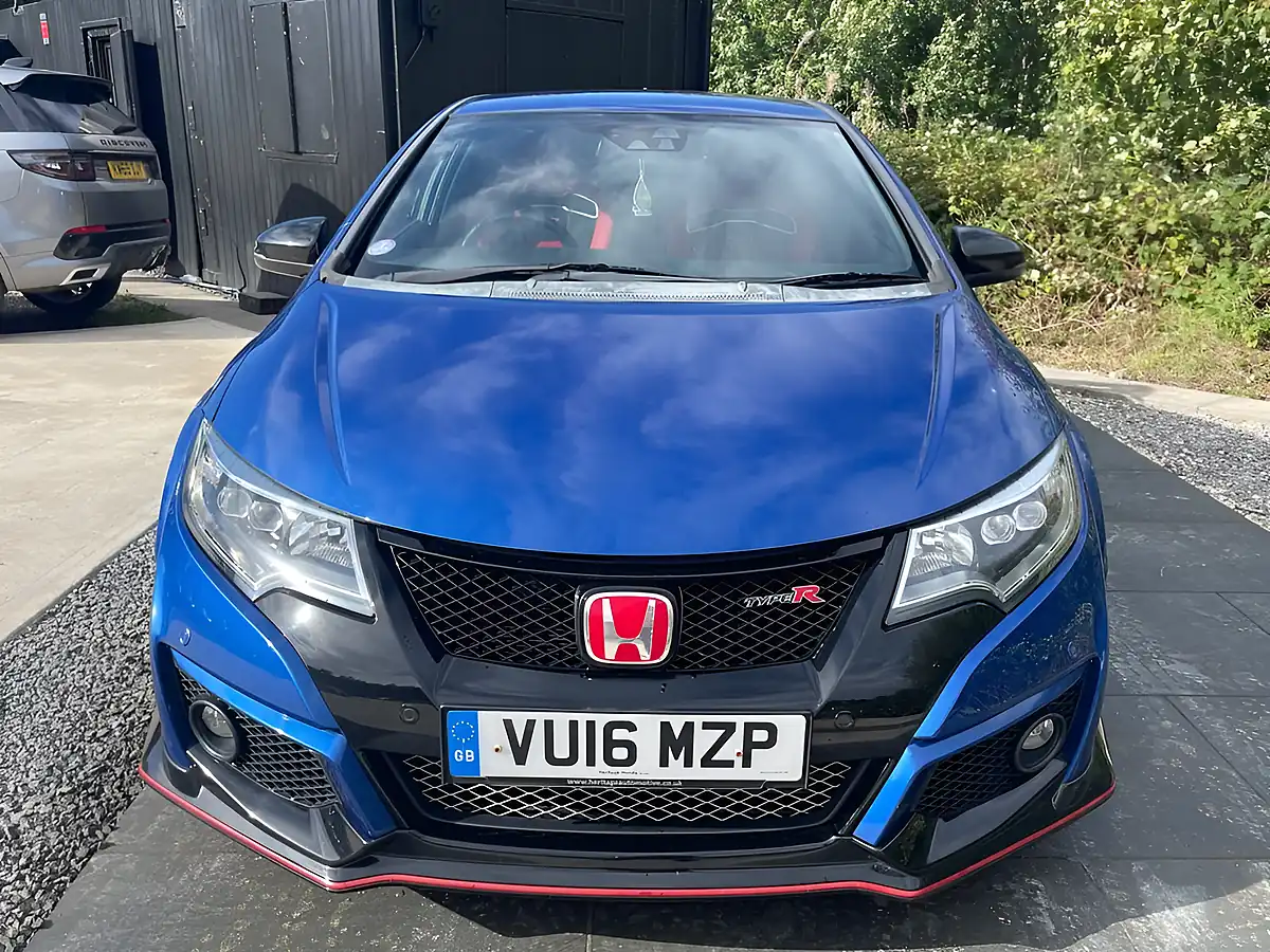 Used 2016 Honda Civic Type R GT Blue - Interior and Exterior details 13