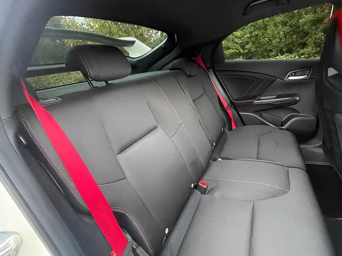 Used 2016 Honda Civic Type R GT White - Interior and Exterior details 11