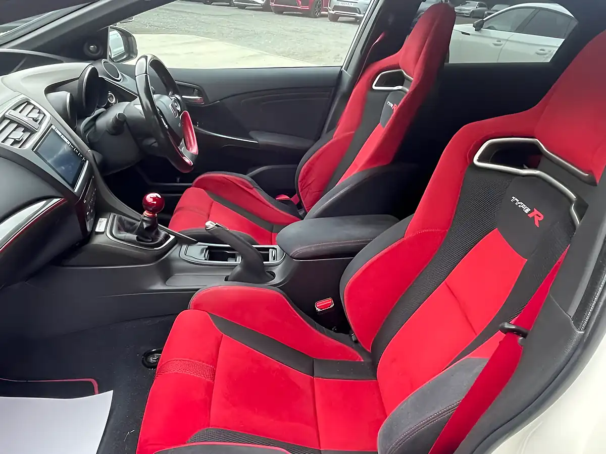 Used 2016 Honda Civic Type R GT White - Interior and Exterior details 13
