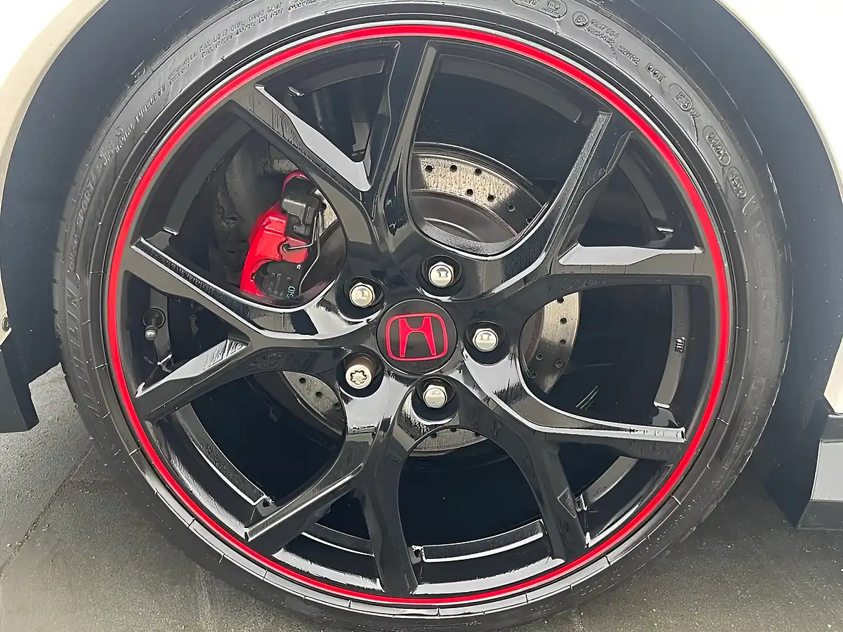 Used 2016 Honda Civic Type R GT White - Interior and Exterior details 4