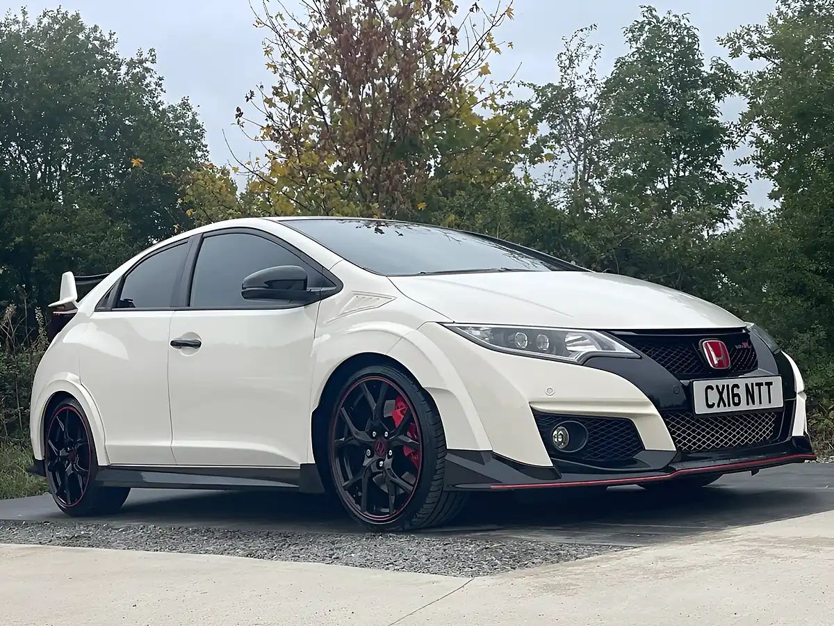 Used 2016 Honda Civic Type R GT White - Interior and Exterior details 7