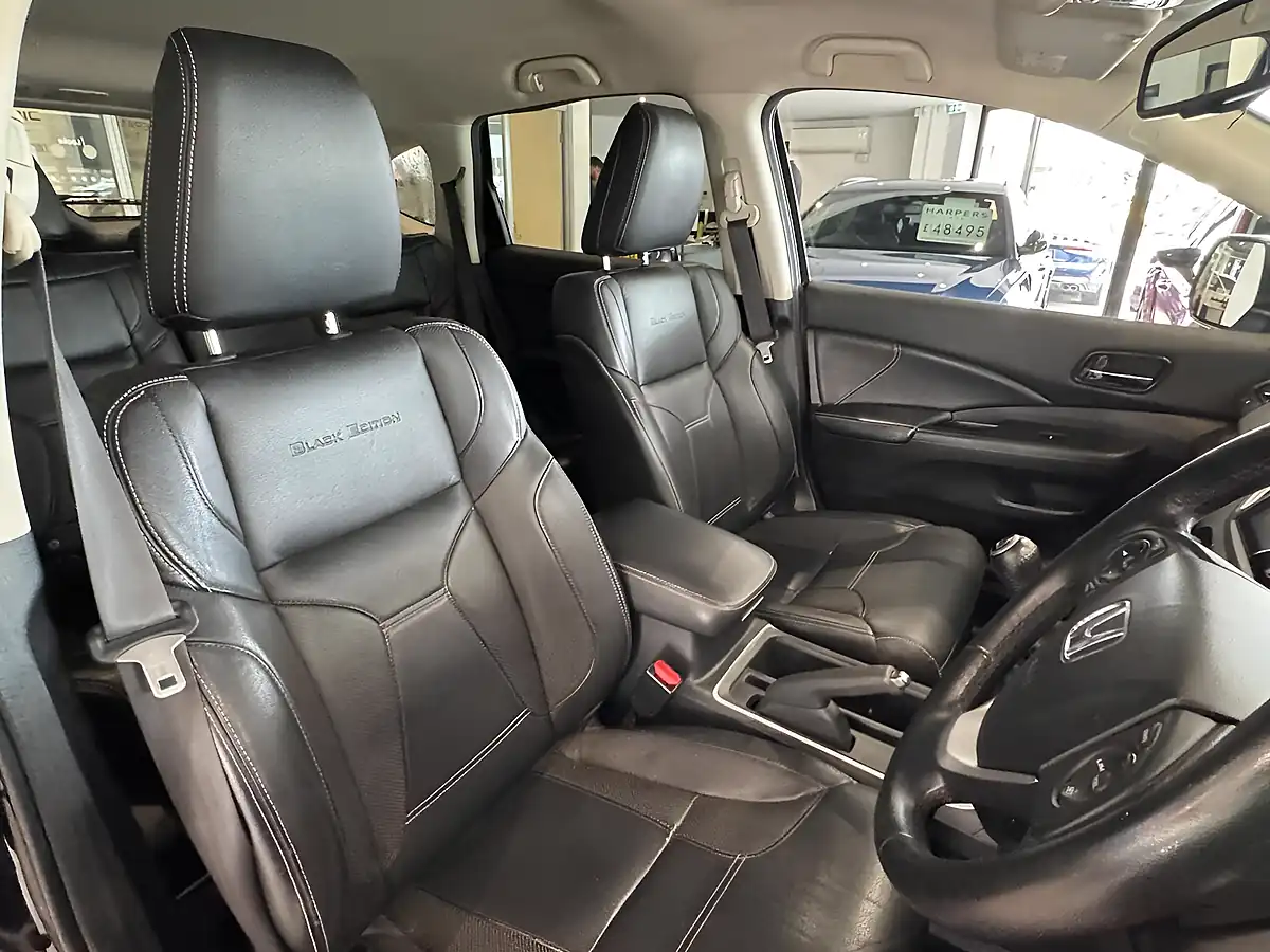 Used 2016 Honda Cr-V Black Edition Black - Interior and Exterior details 10